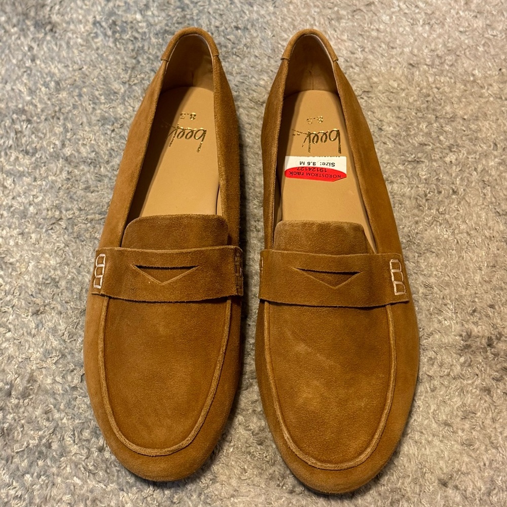 NEW Beek Moorhen Penny Loafer in Carmel - Picture 6 of 10
